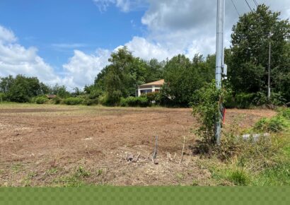 Terrain constructible Pompignac  (Gironde 33)