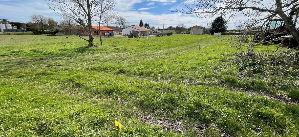 Terrain constructible Saint-sauveur  (Gironde 33)