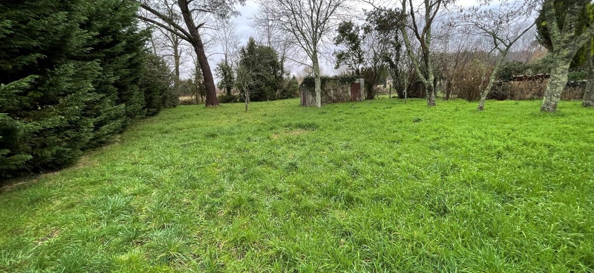 Terrain constructible Salles  (Gironde 33)